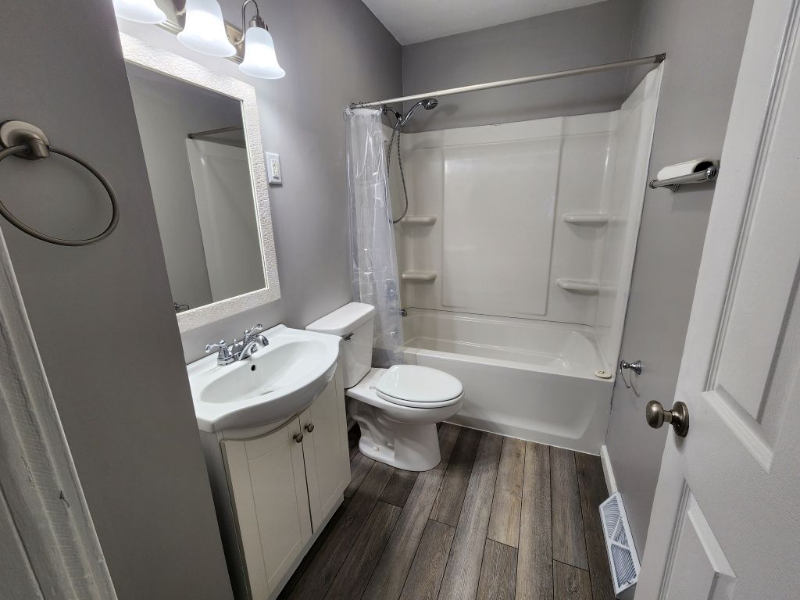 2715 Farragut Pl - Photo 6 of 8