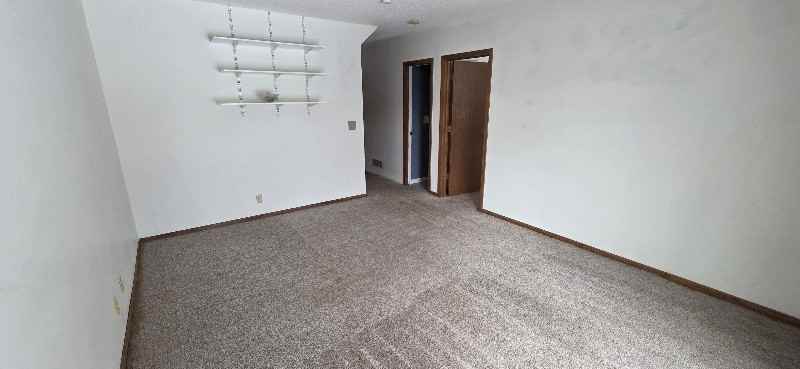 9201 29th Ave N - Photo 4 of 20