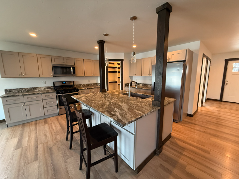 240 Triple Creek Dr - Photo 6 of 20