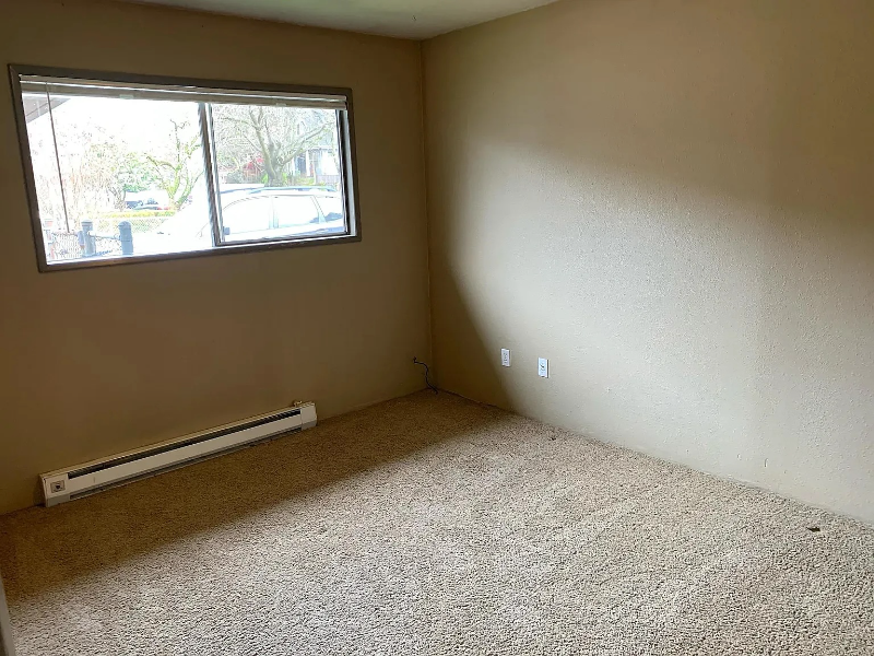 4323 N Commercial Ave - Photo 5 of 8