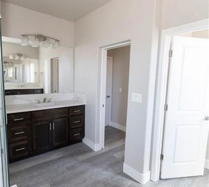 630 Juniper Ave - Photo 5 of 9