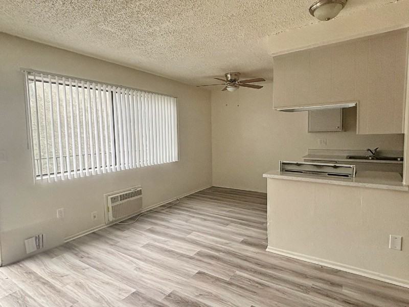 216 Cypress Ave #G - Photo 4 of 9