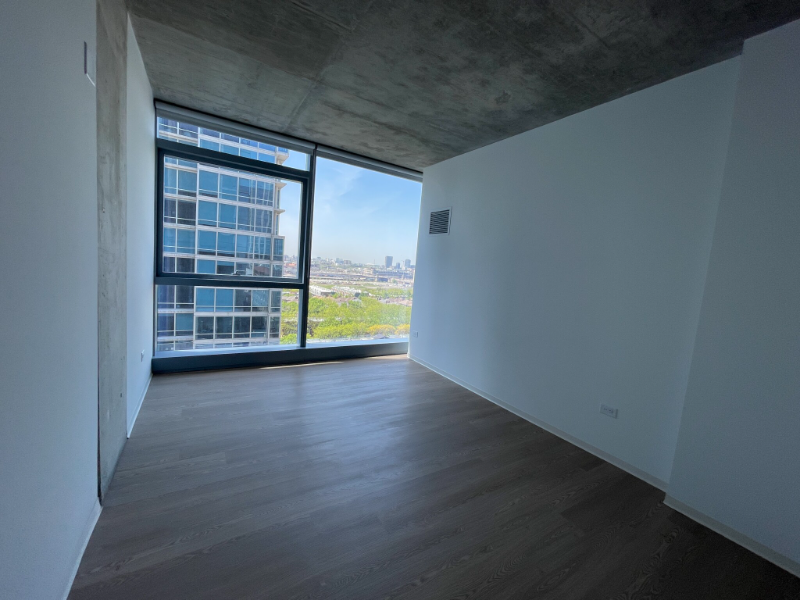 1418 S Wabash Ave - Photo 6 of 16