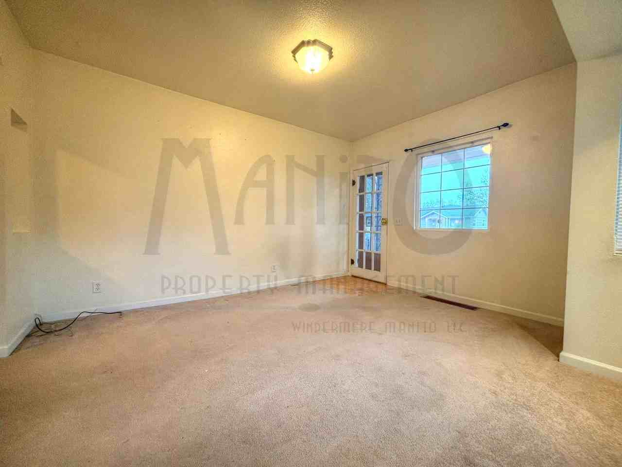 3914 W Hoffman Ave - Photo 4 of 13