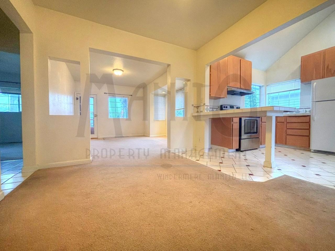 3914 W Hoffman Ave - Photo 5 of 13