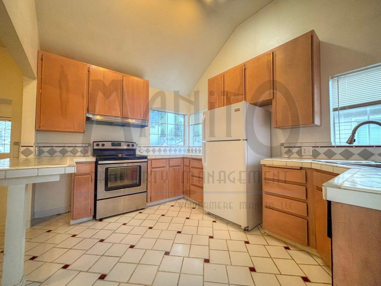 3914 W Hoffman Ave - Photo 6 of 13