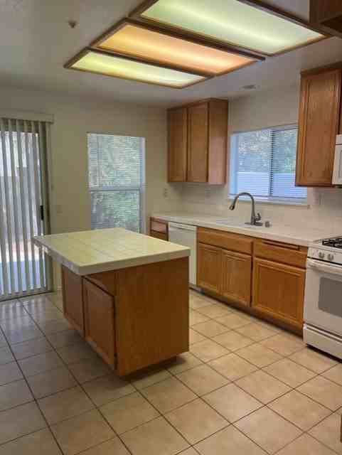 7362 Barnstable Pl #1 - Photo 5 of 11