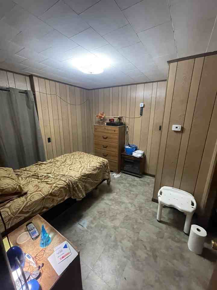 1242 W King St #1R - Photo 4 of 7