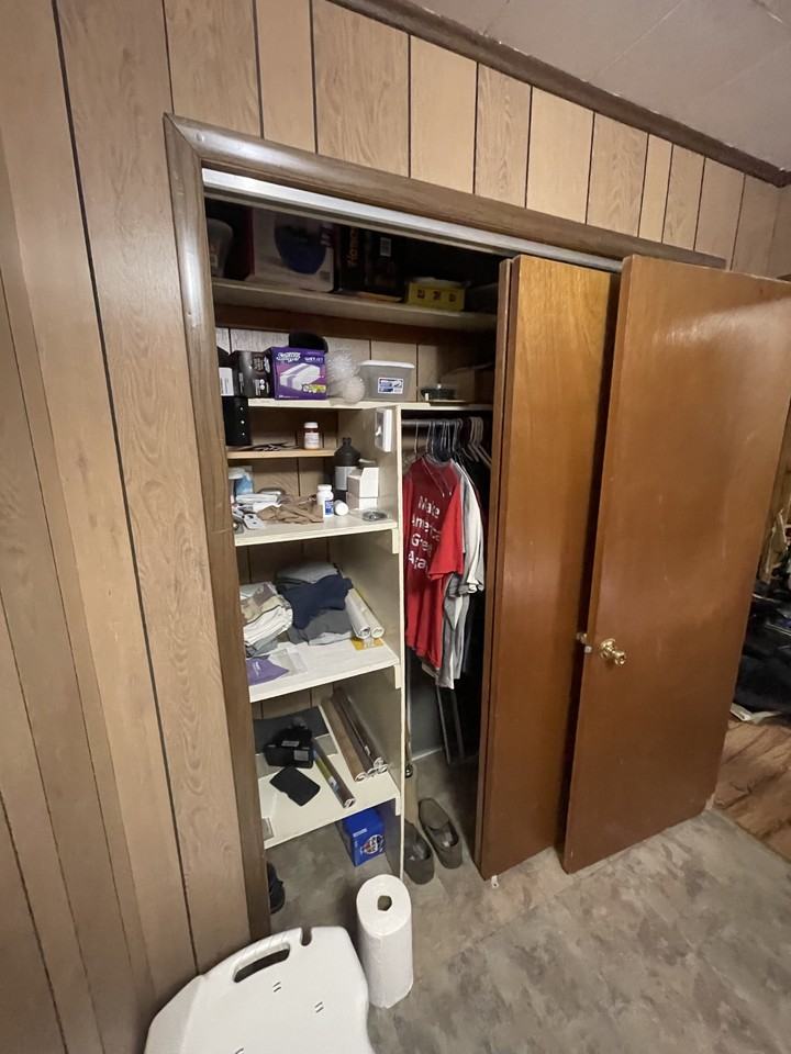 1242 W King St #1R - Photo 5 of 7