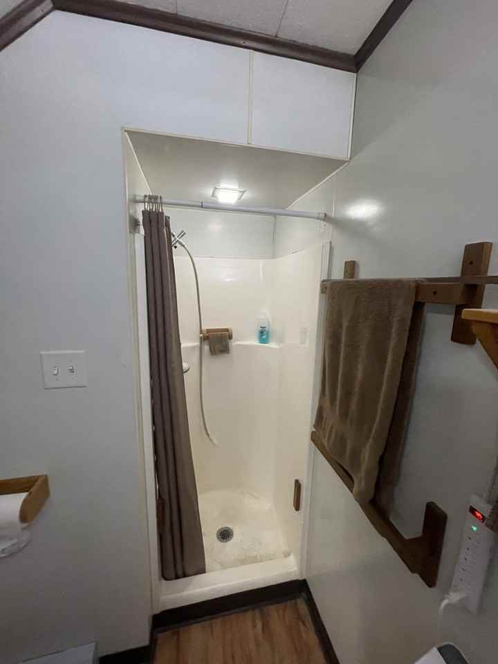 1242 W King St #1R - Photo 7 of 7