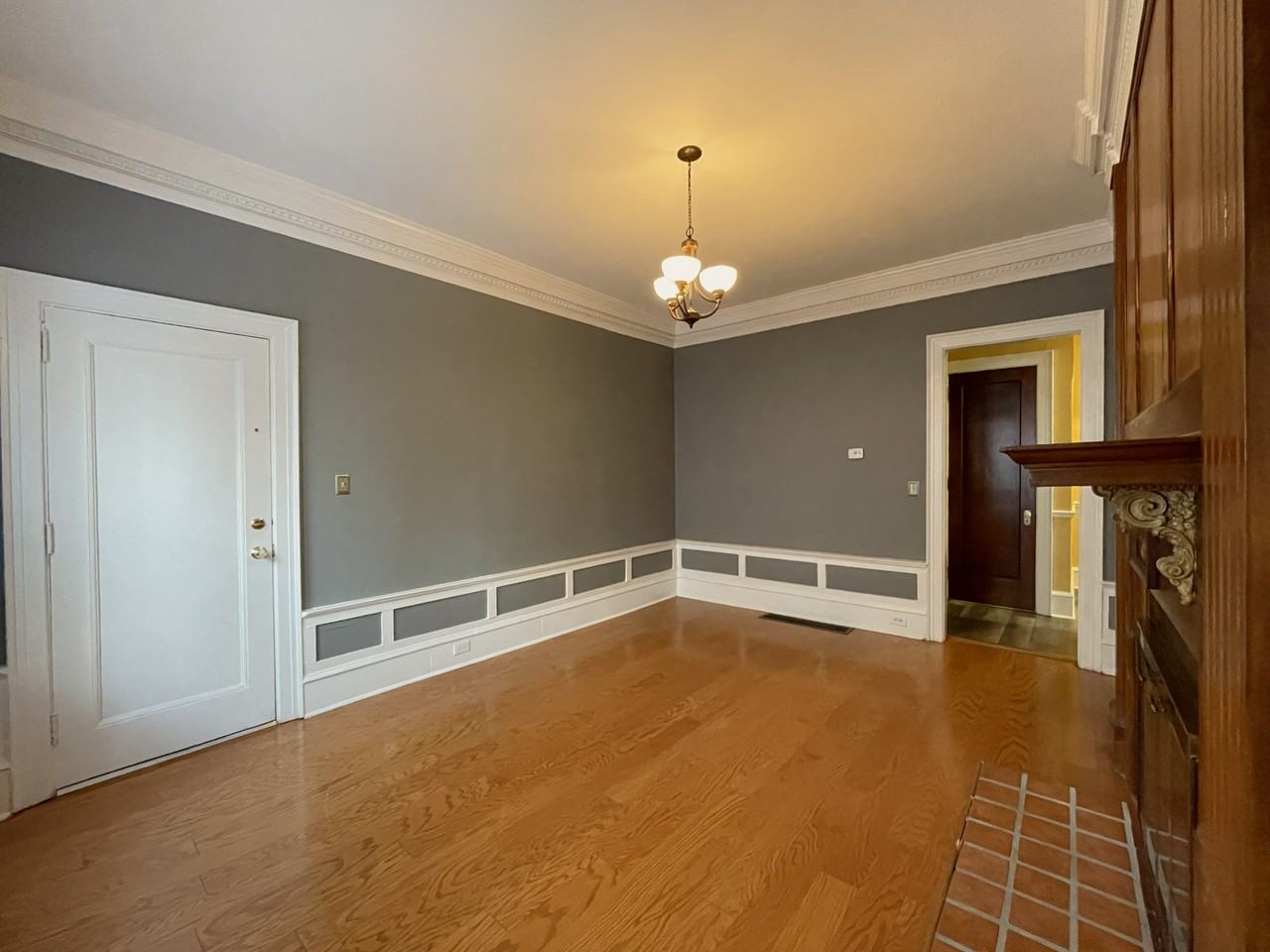 524 W Church St #B - Photo 3 of 24