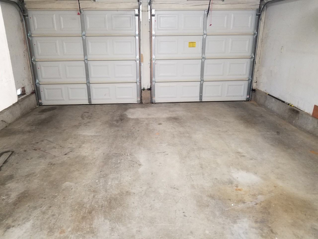 16734 Cedarwood Cir #NONE - Photo 3 of 15