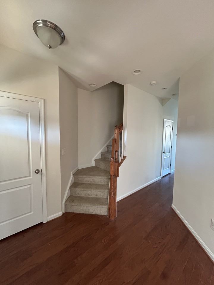 7125 Durrette Rd #NA - Photo 7 of 32