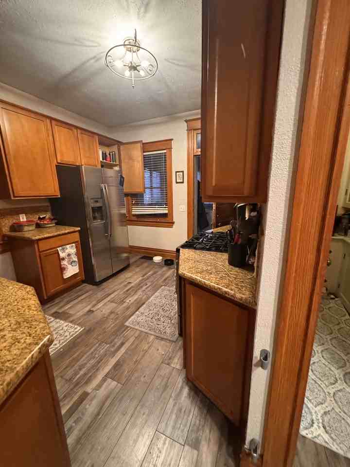 2415 N Vine St #NA - Photo 5 of 27