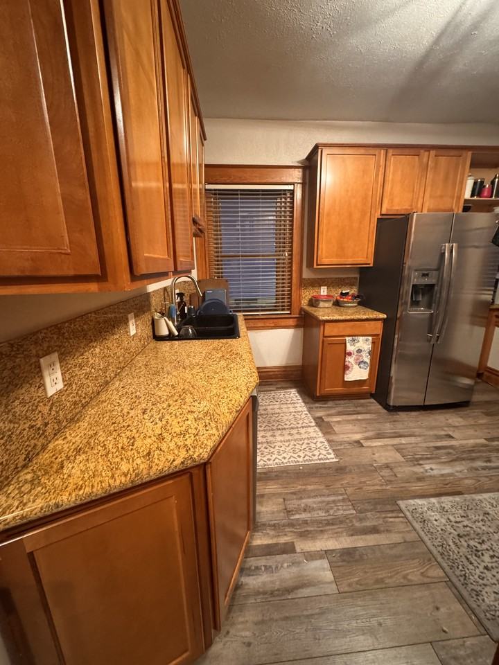 2415 N Vine St #NA - Photo 6 of 27