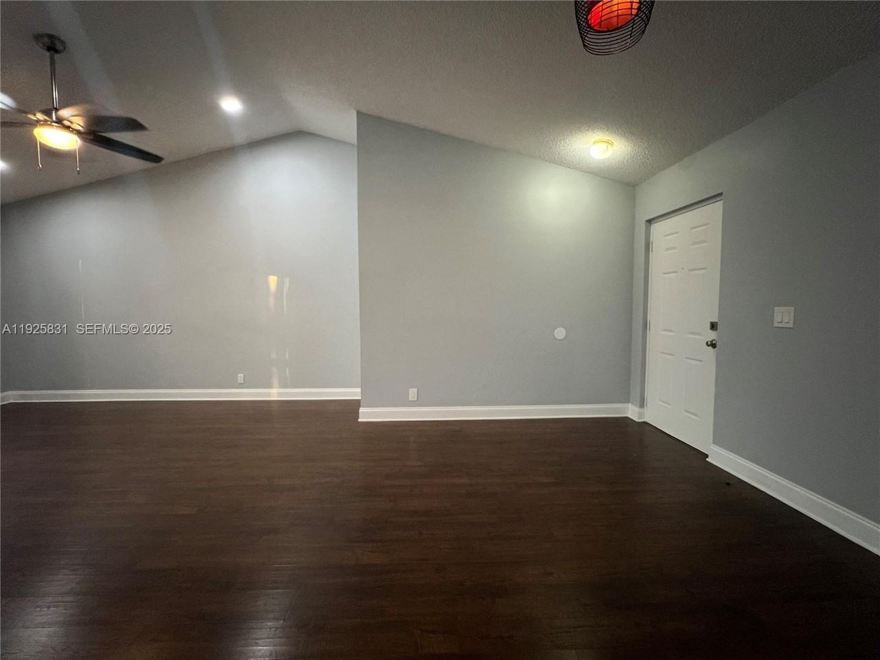 5621 Riverside Dr #203A1 - Photo 6 of 7