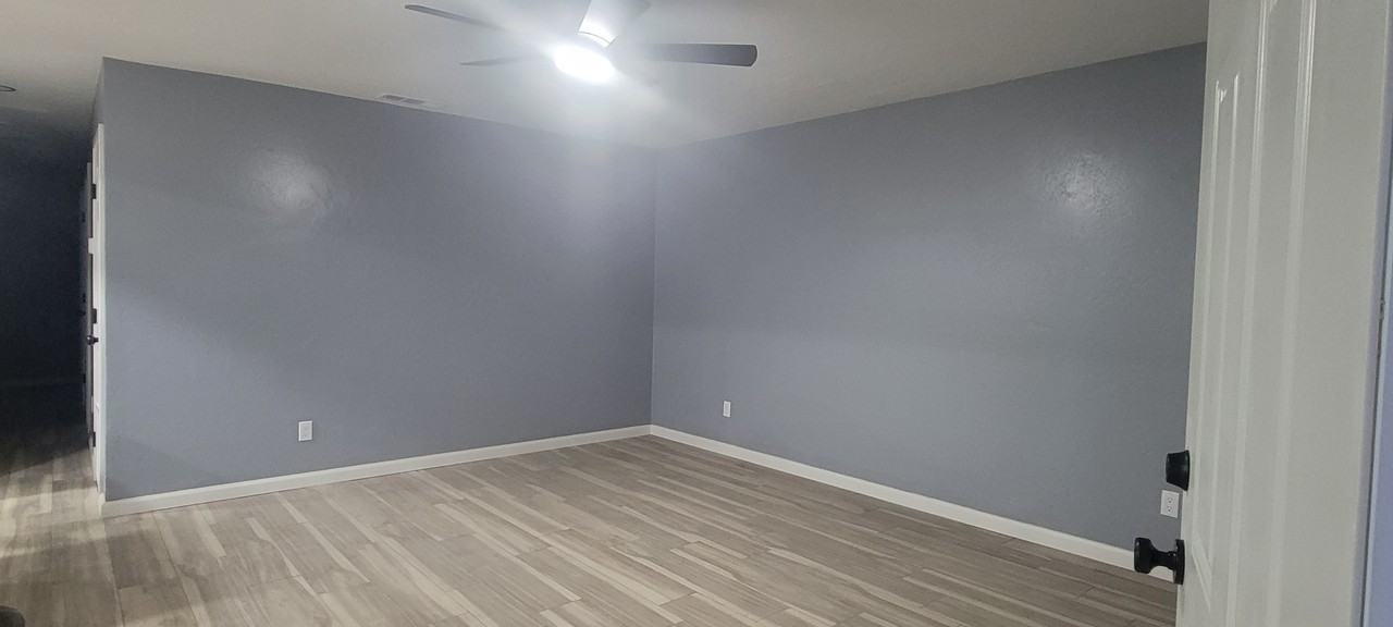 4525 Ardmore Ave #NA - Photo 3 of 6