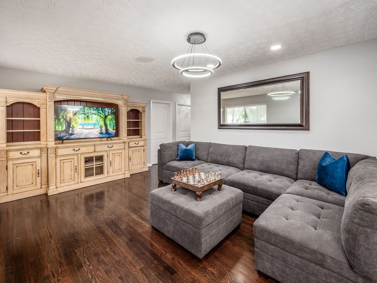 2545 Vanderberg Ave #NA - Photo 4 of 22