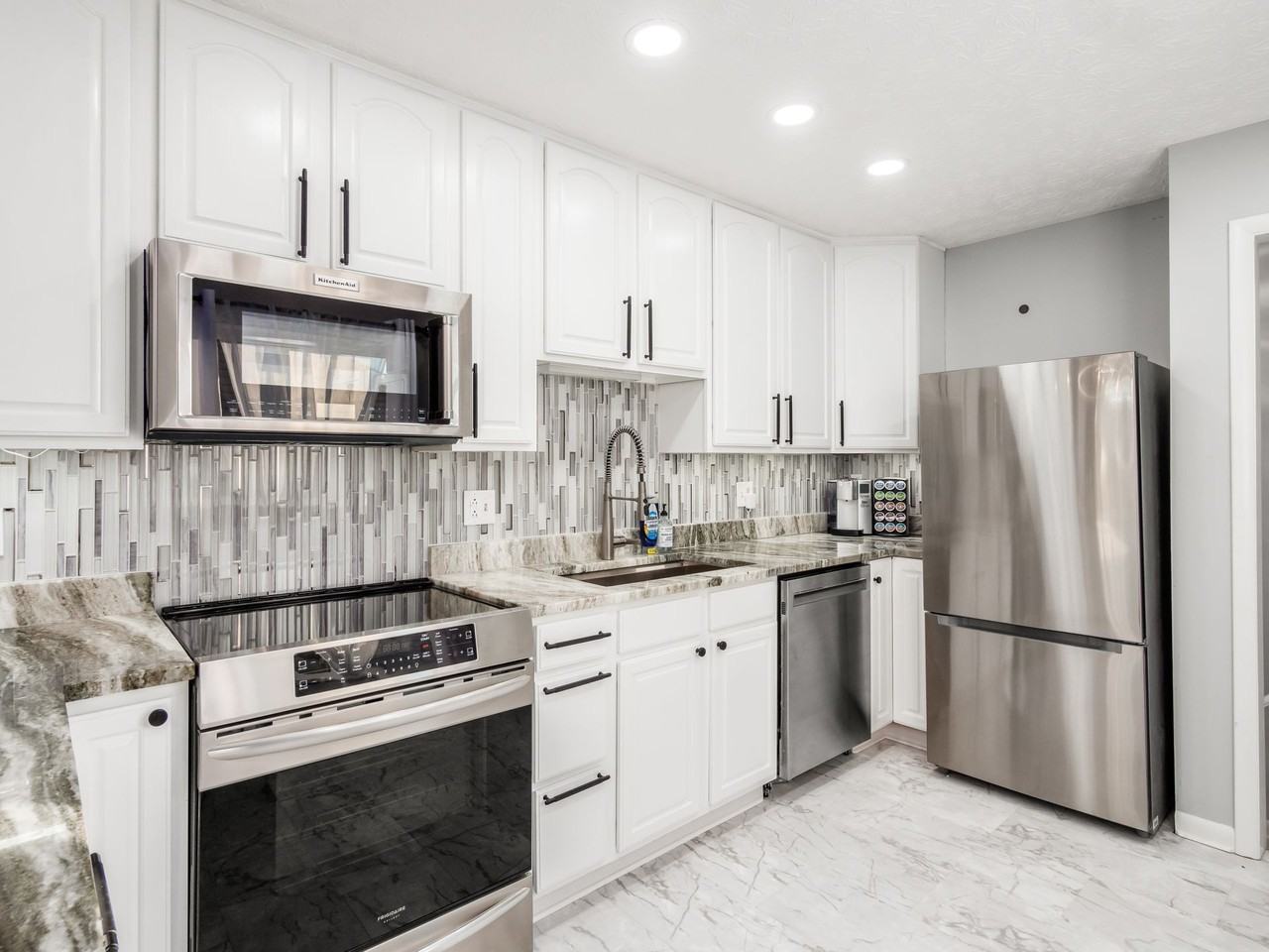 2545 Vanderberg Ave #NA - Photo 6 of 22