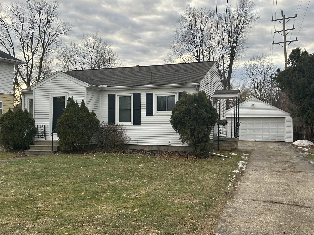 938 Allen Rd #NA - Photo 2 of 22