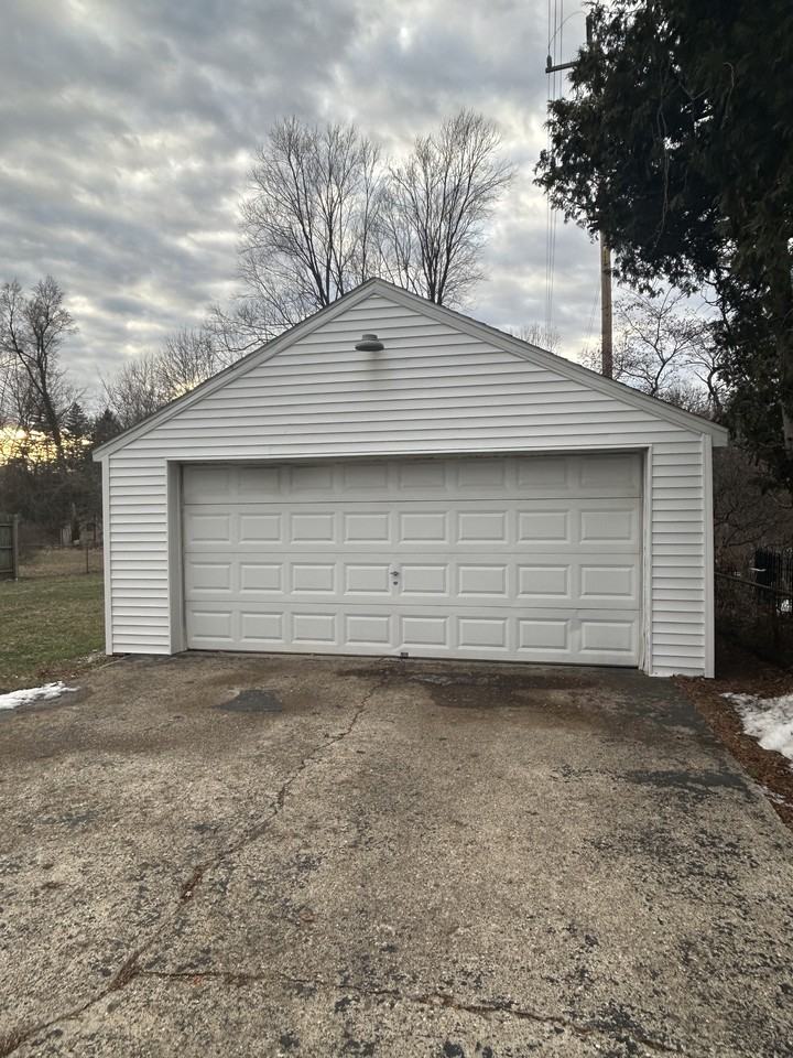 938 Allen Rd #NA - Photo 3 of 22