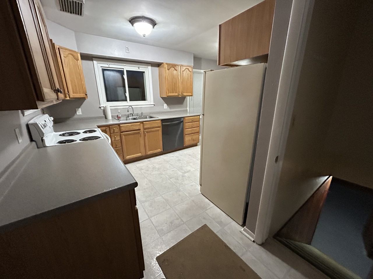 938 Allen Rd #NA - Photo 6 of 22