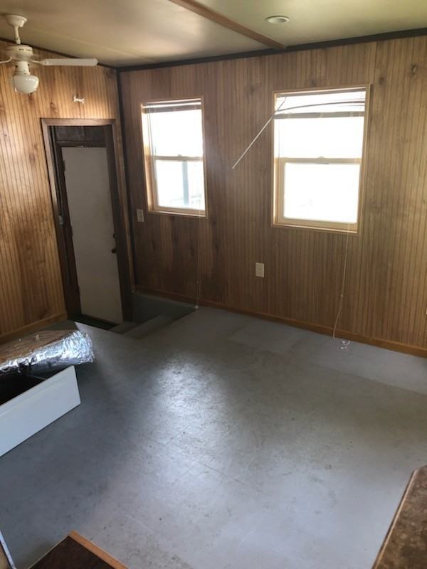 831 S Main Ave - Photo 5 of 7