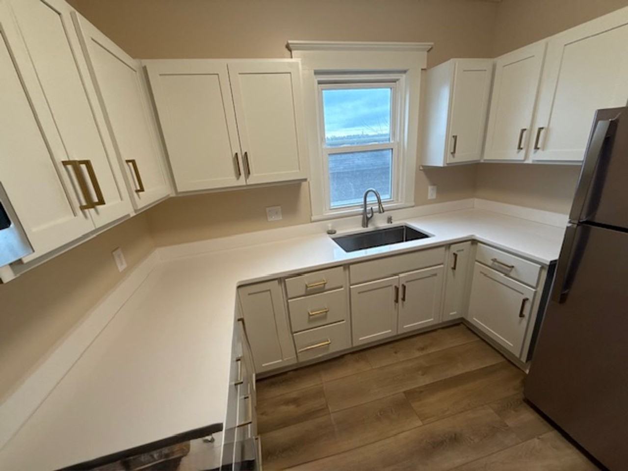 146 Wadsworth Ave #1 - Photo 2 of 8