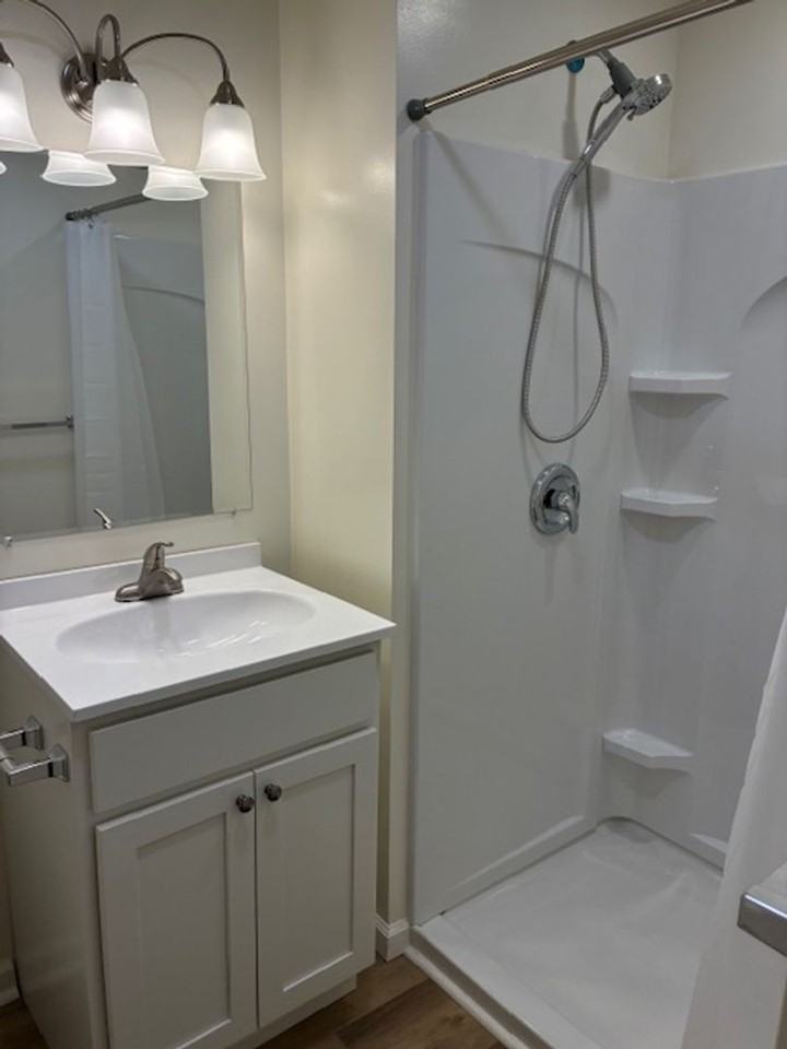 146 Wadsworth Ave #1 - Photo 6 of 8