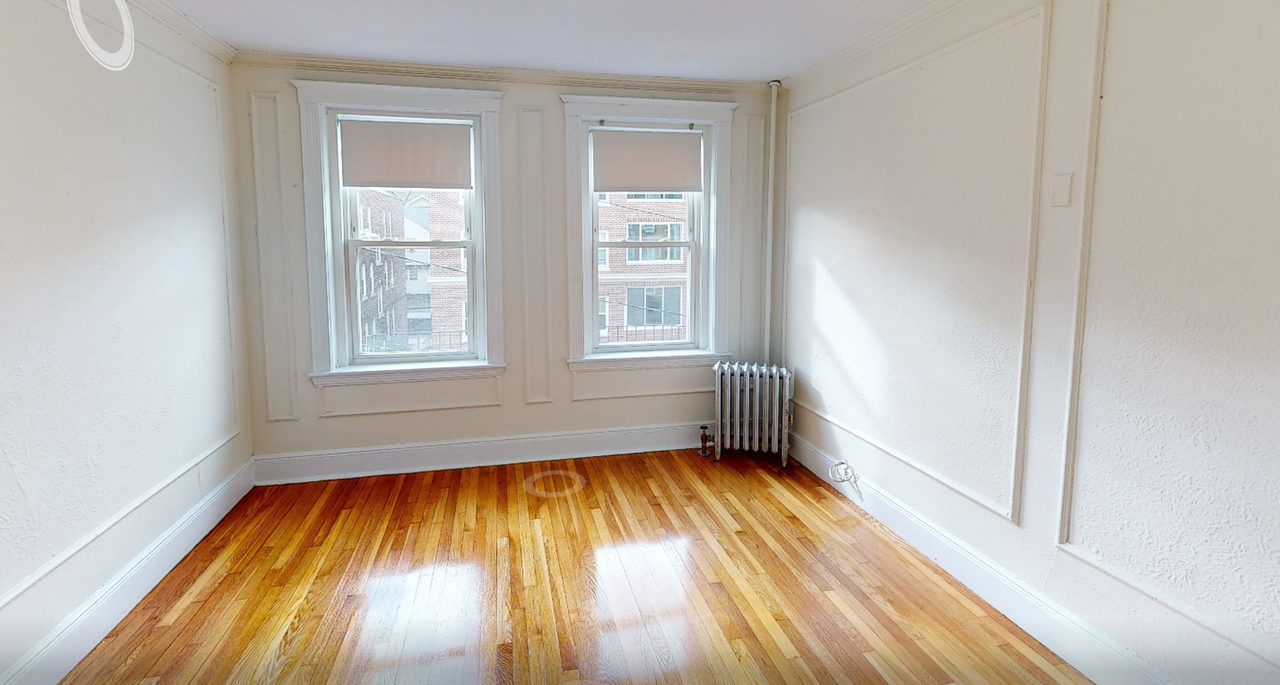 11 Vinal St - Photo 5 of 6