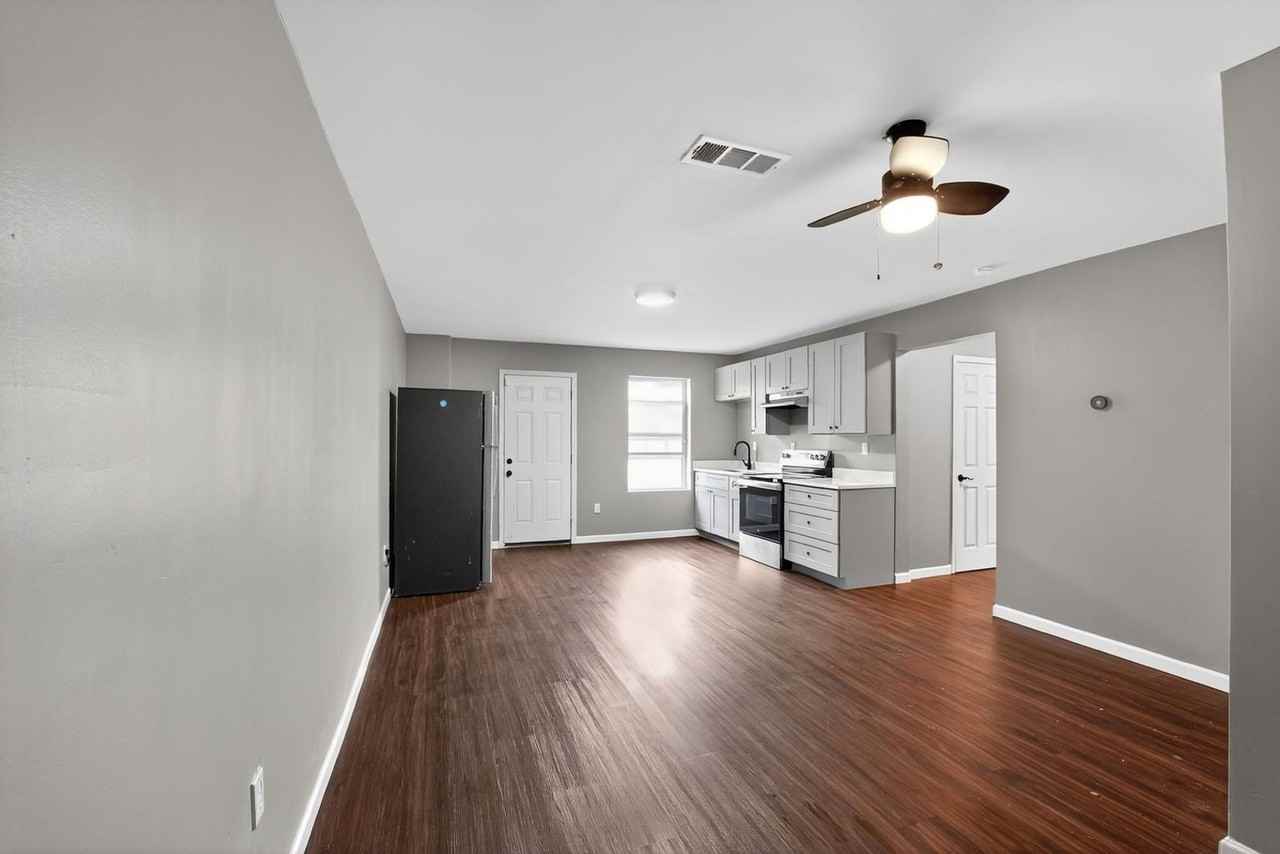 313 Olympian Dr - Photo 6 of 32