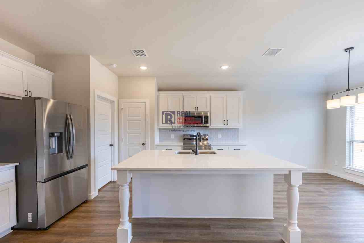 124 Mesa Dr - Photo 6 of 28