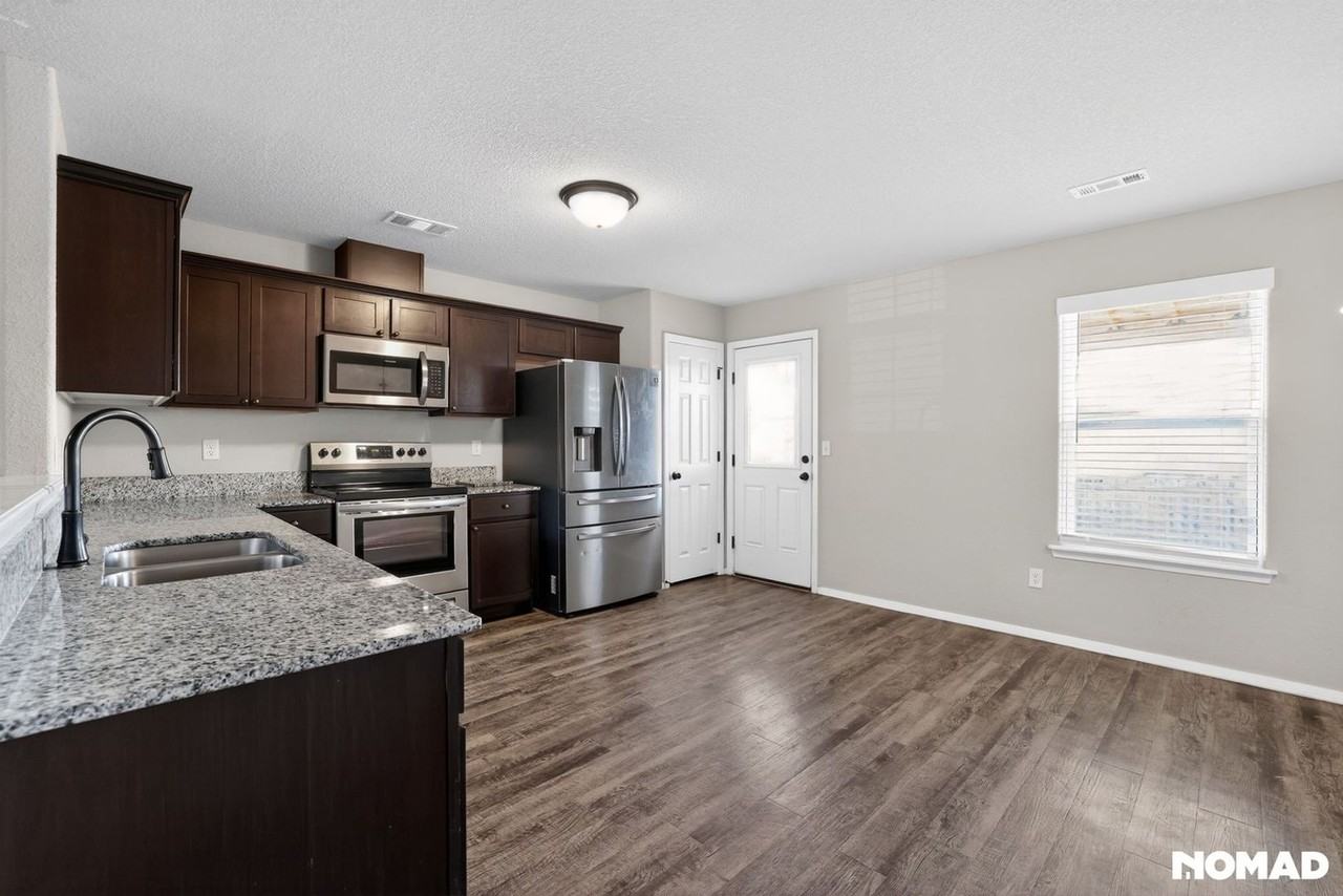 4307 Sw Lenox Ave - Photo 3 of 32