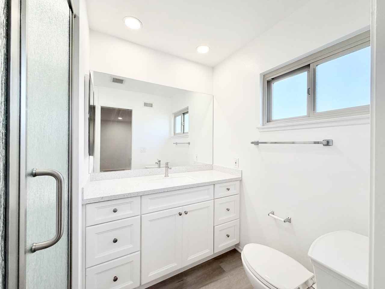 1237 Nutwood Ave - Photo 7 of 20