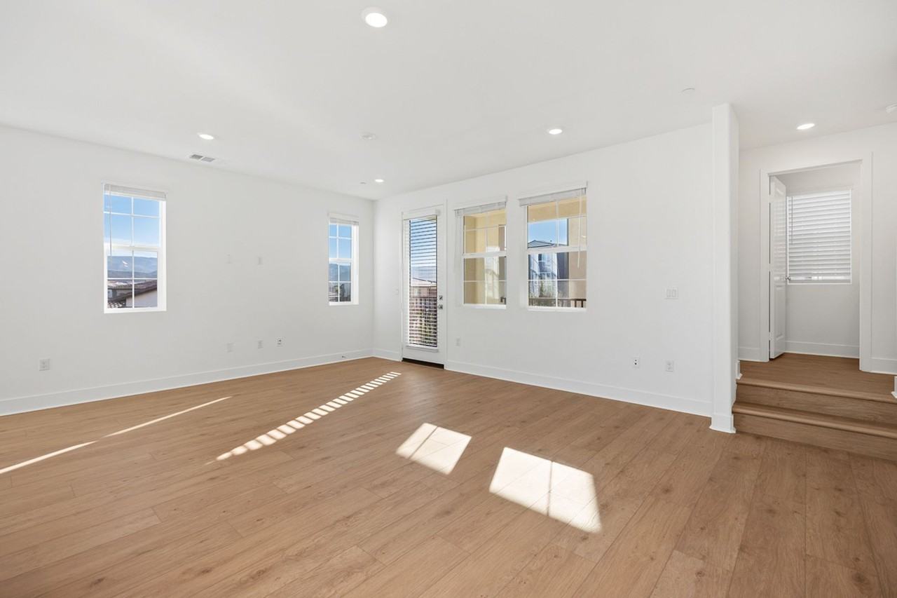 1220 Windmill Rd - Photo 7 of 44