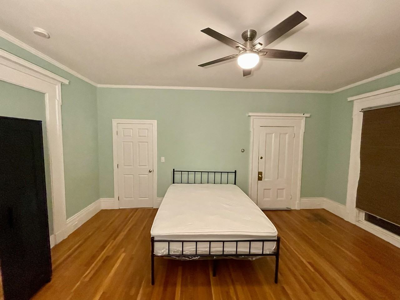 340 Broadway #ONLY - Photo 2 of 17