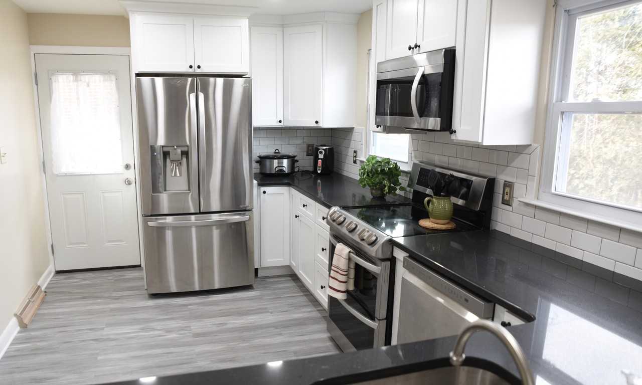 2346 Pine St #NA - Photo 6 of 31