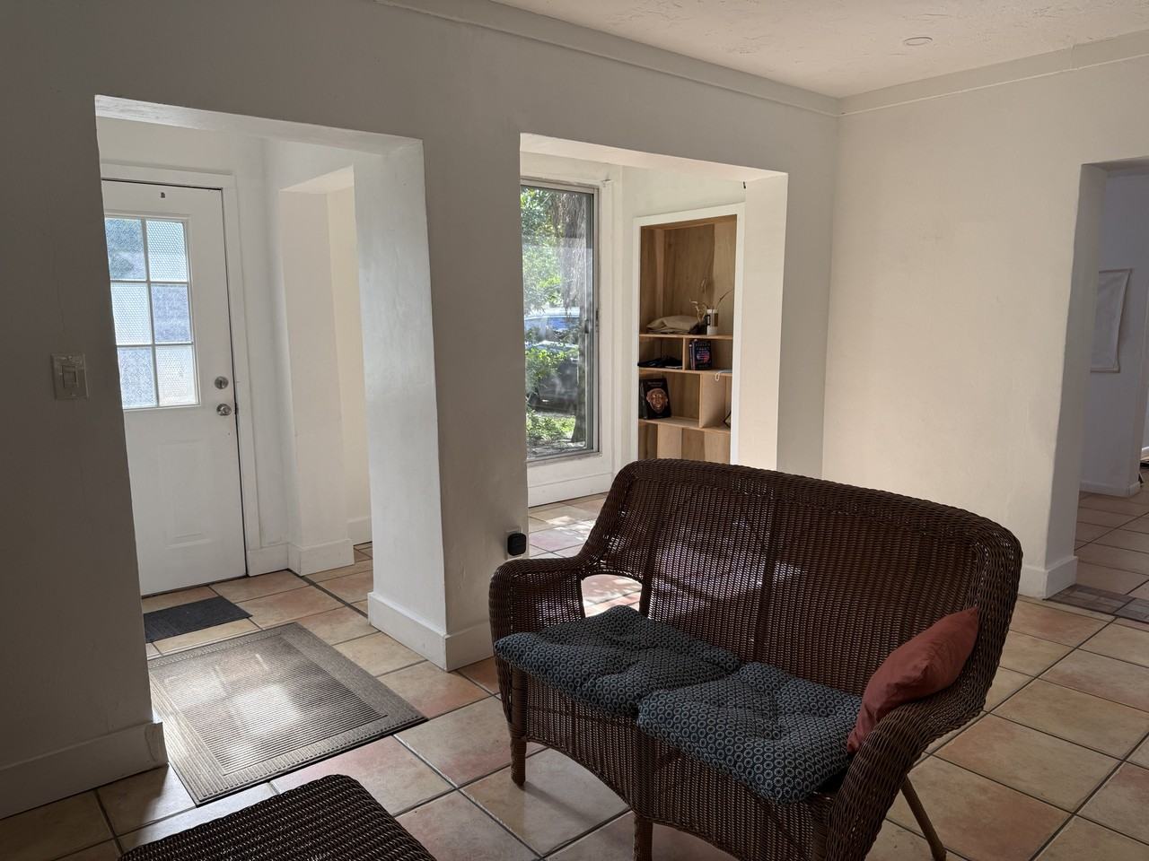 451 Ne 134th St #NA - Photo 3 of 9