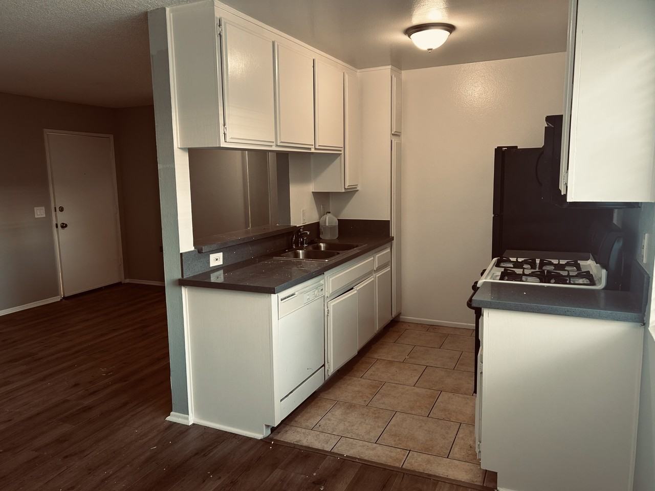 13040 Moorpark St #205 - Photo 2 of 14