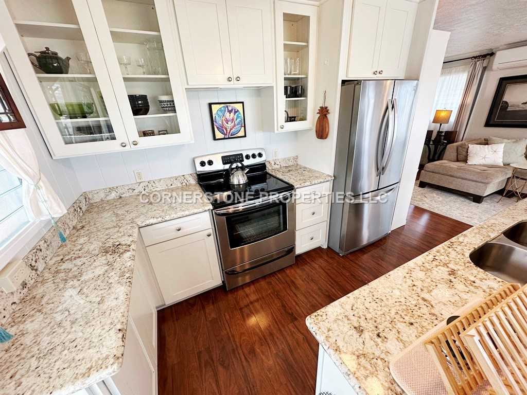 1445 Mokuna Pl #1 - Photo 4 of 27