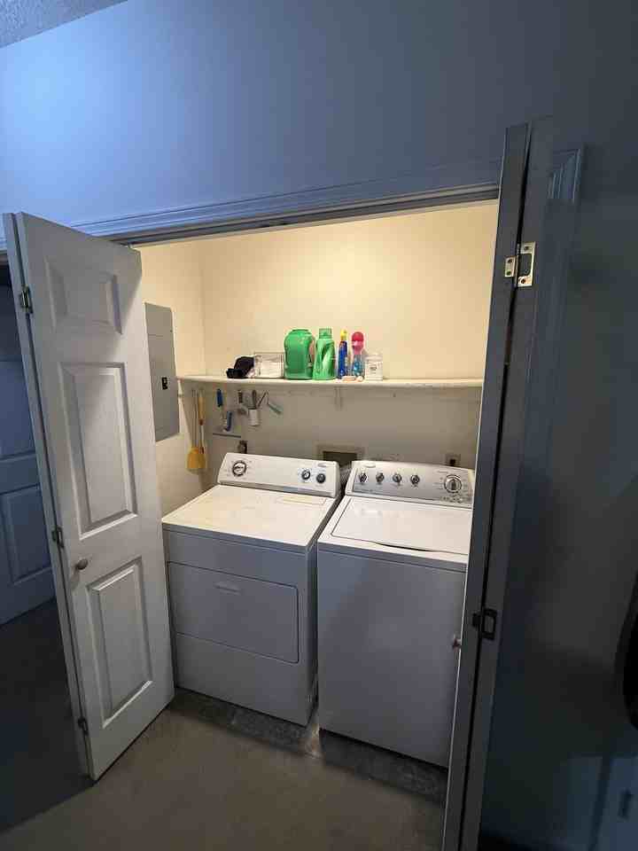 507 Streck Dr #D - Photo 7 of 7