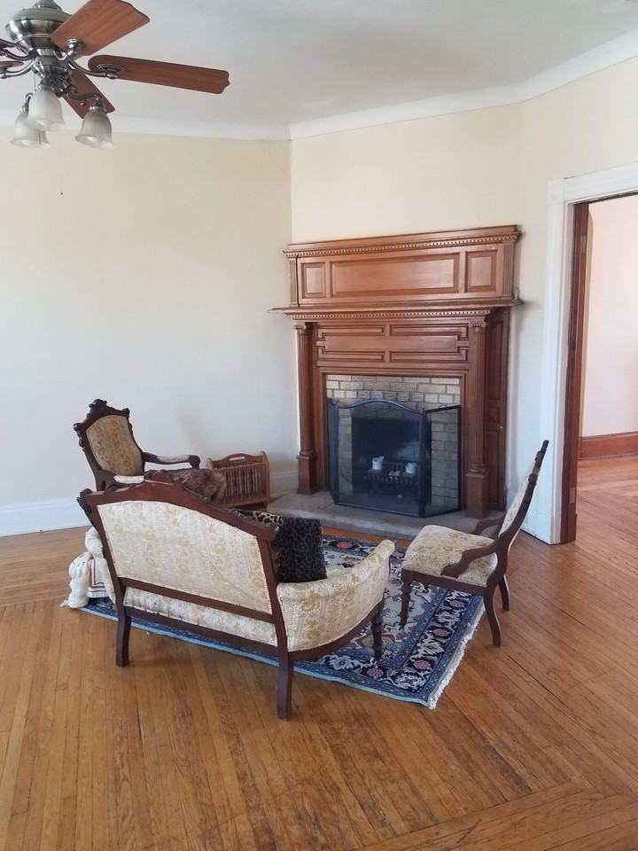 3493 Brookline Ave #2 - Photo 3 of 31