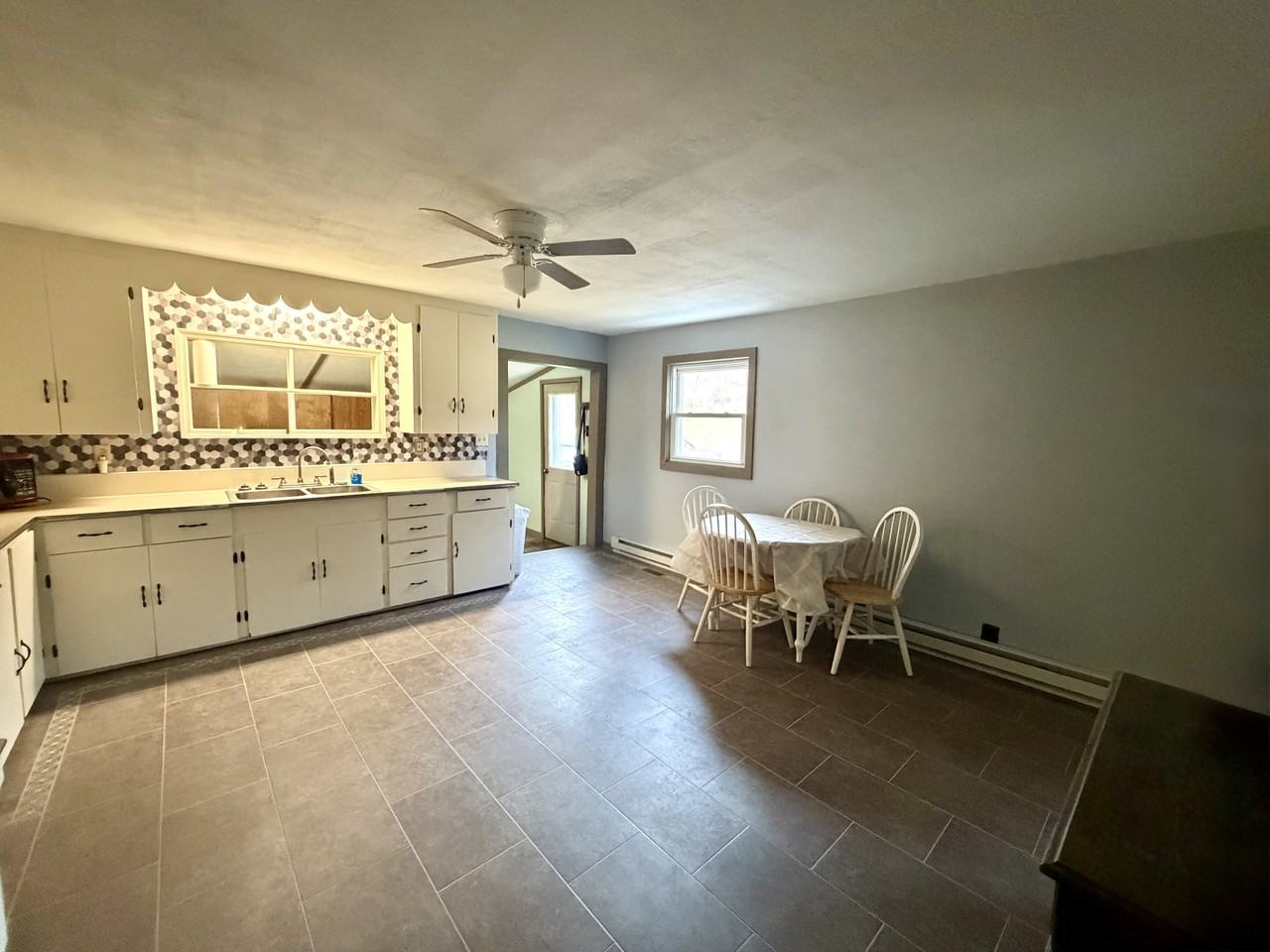 16 Ogden Rd #1 - Photo 4 of 14