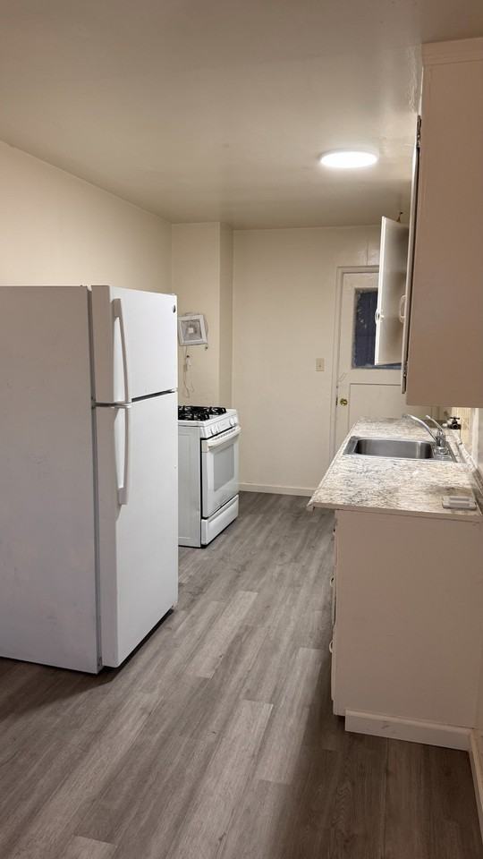 1248 East 15th Street, Unit 1248 - Photo 6 of 12