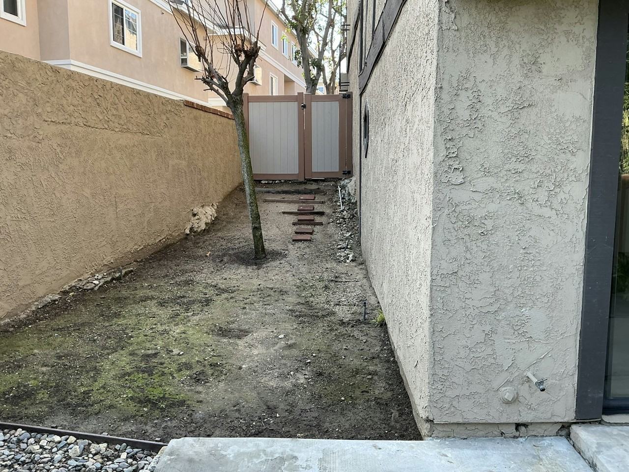 852 North Monterey Street - Photo 7 of 42