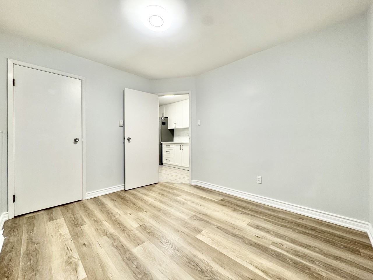 15 Ormond St S #4 - Photo 4 of 10