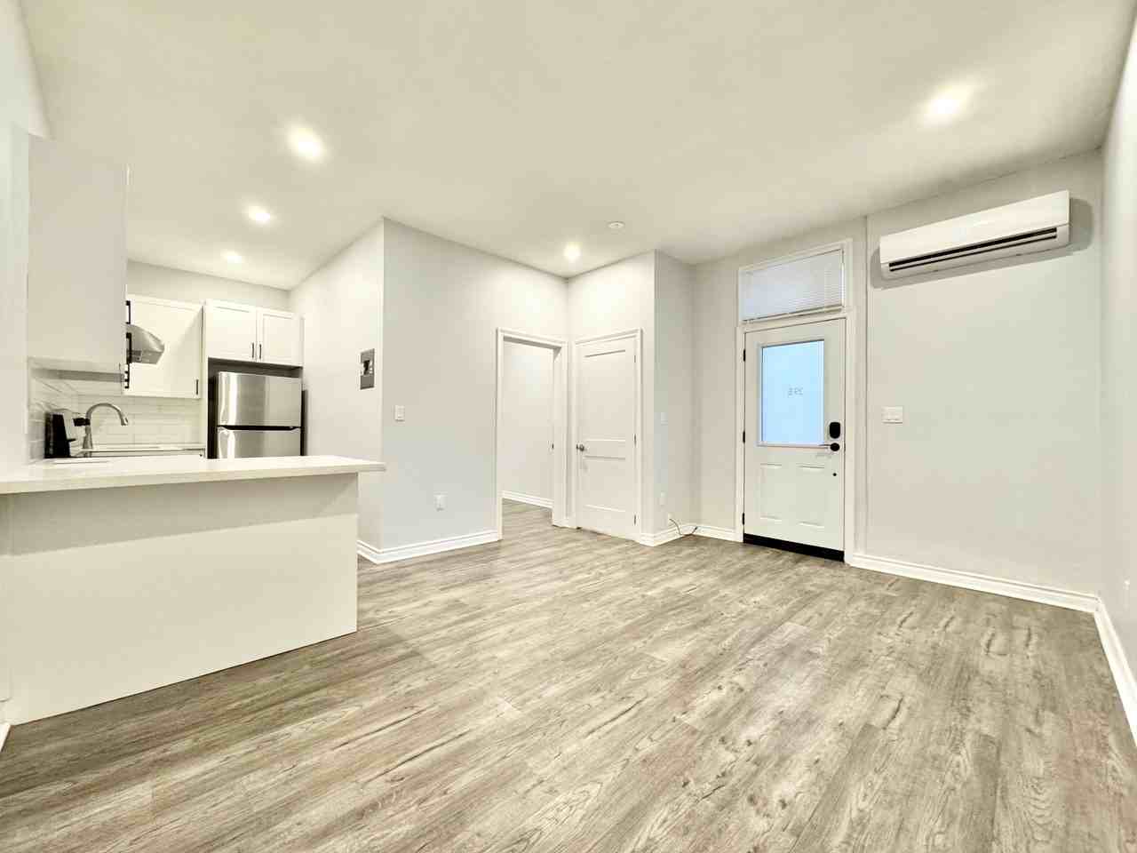 43 - 43 Division Street - 39b #39B - Photo 4 of 7