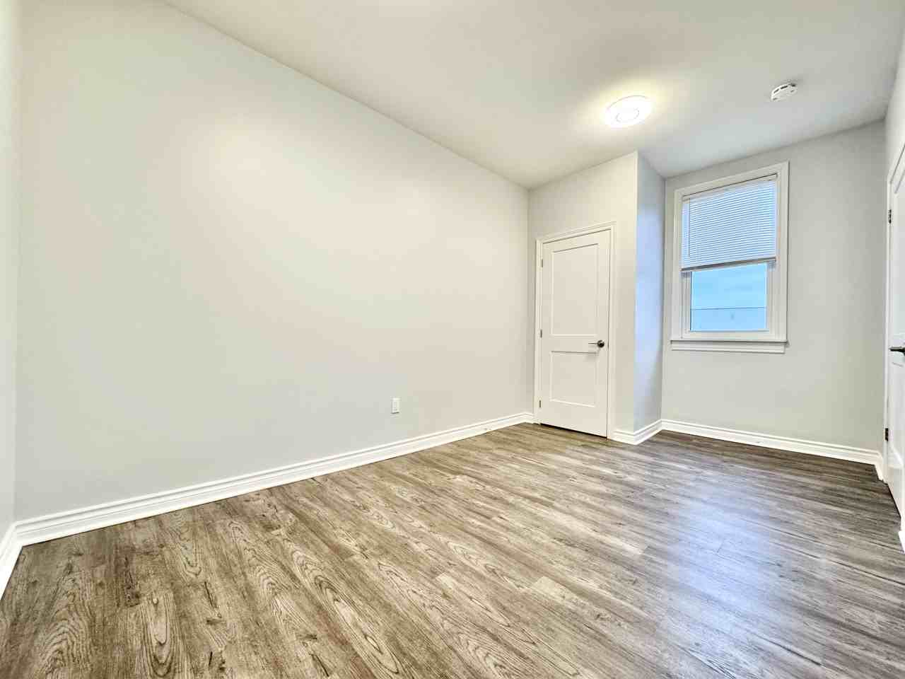 43 - 43 Division Street - 43-2 #43-2 - Photo 6 of 8