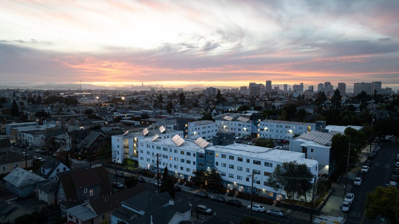 ArtHaus Oakbrook - Photo 2 of 39