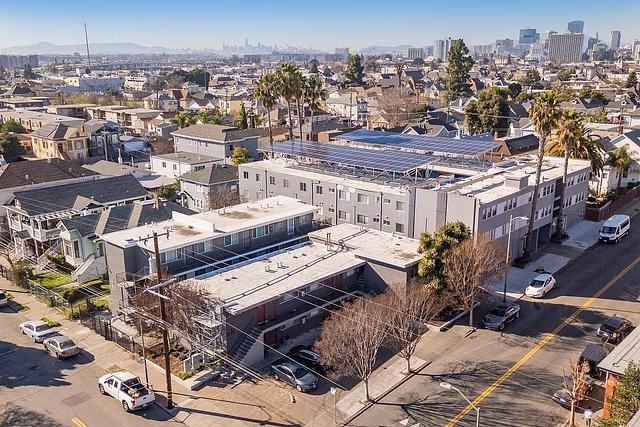 Palmcrest - Photo 5 of 28